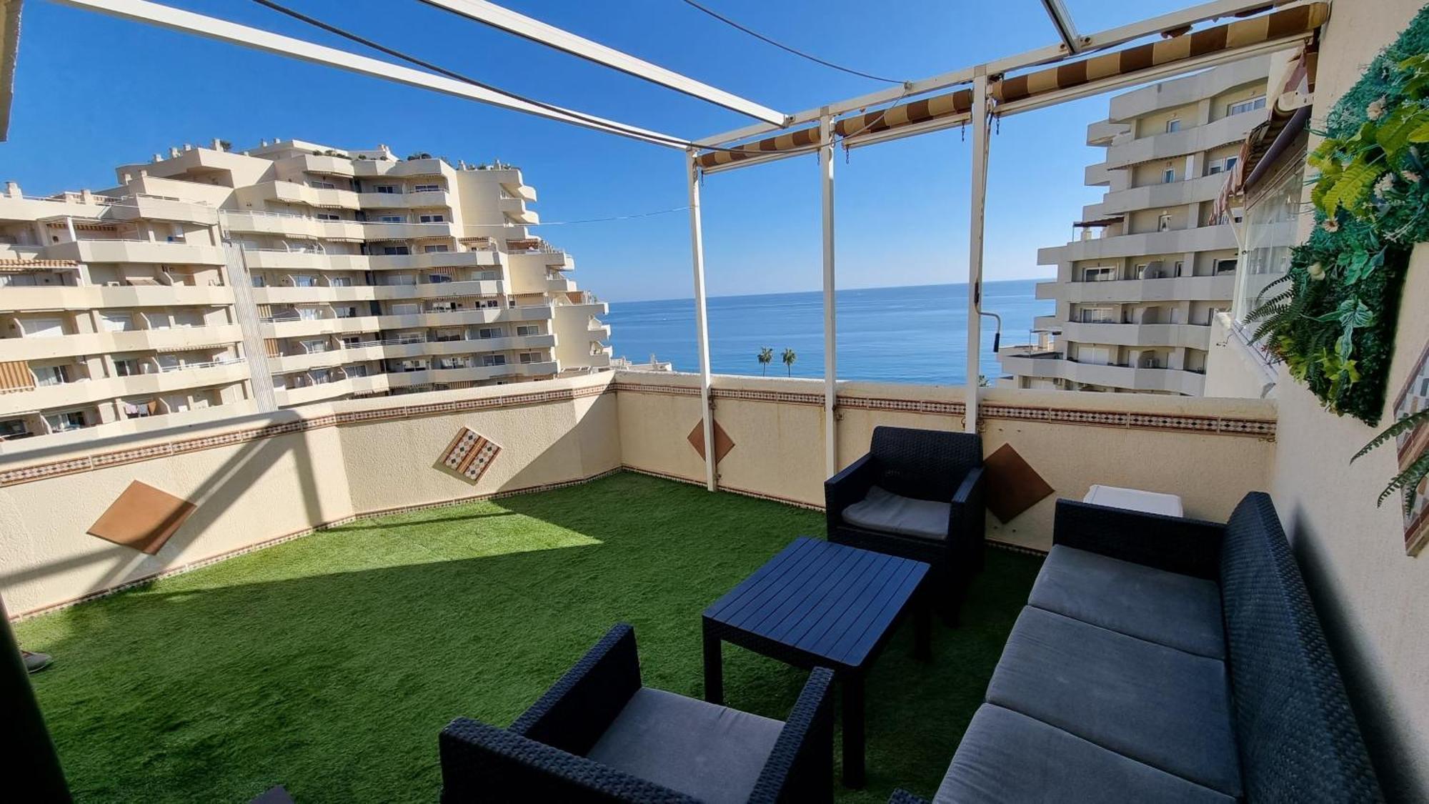 Benalbeach. Espectacular Terraza, Vistas Al Mar. Benalmádena Extérieur photo